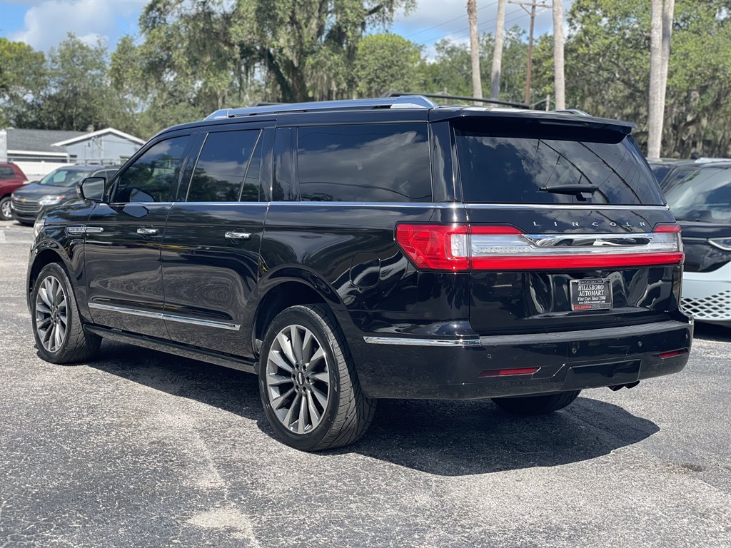 Used 2019 Lincoln Navigator L Select AWD/4WD image 21