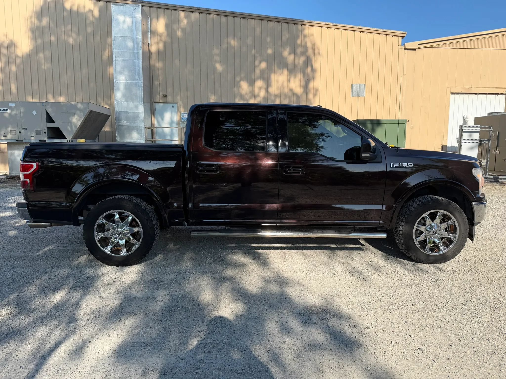 Used 2018 Ford F150 Lariat RWD image 4