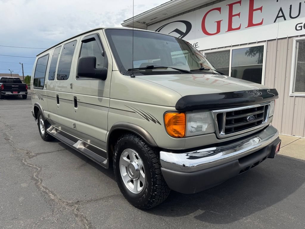 Used 2006 Ford E-150 and Econoline 150 RWD image 9