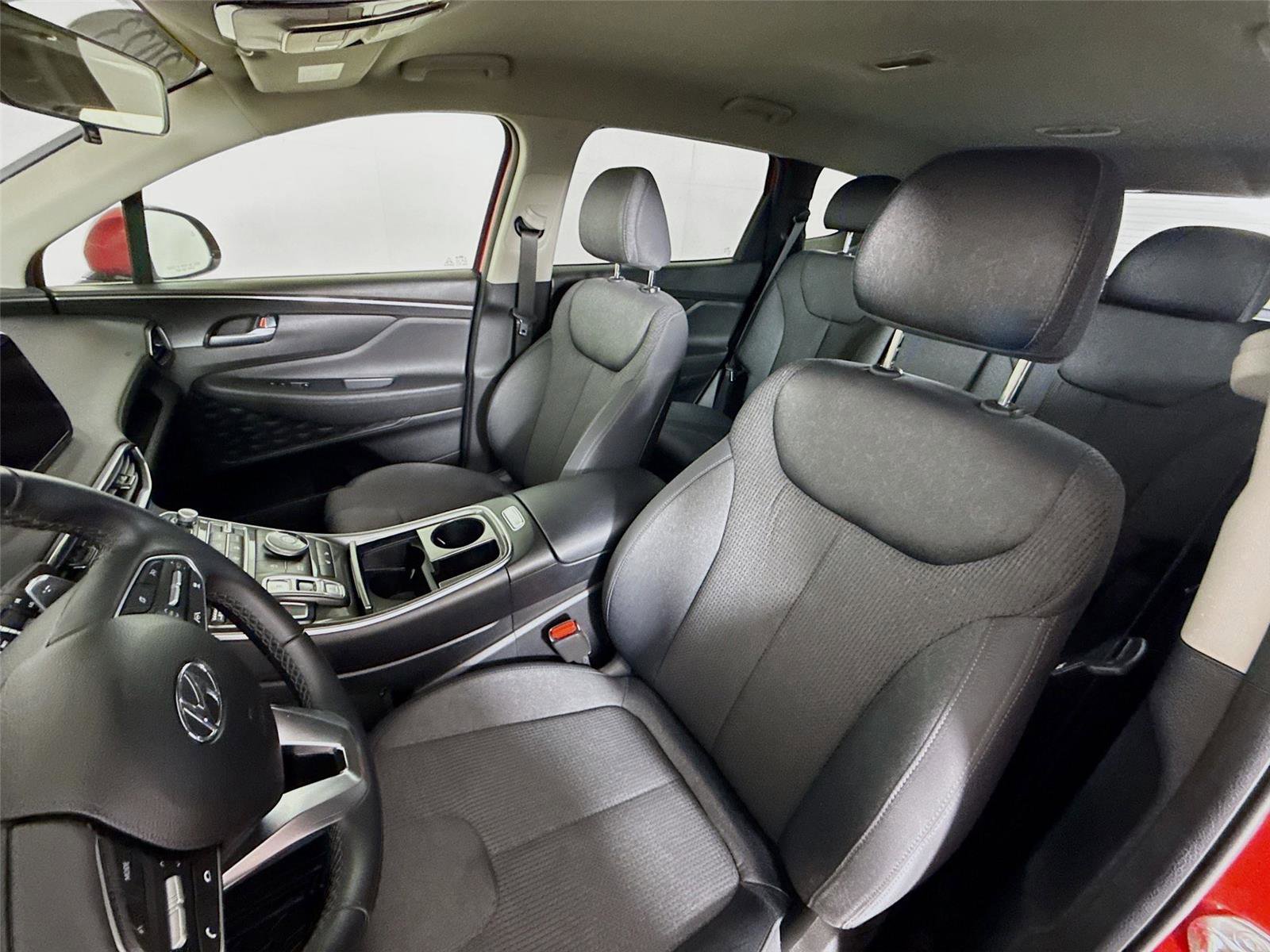 Used 2023 Hyundai Santa Fe SEL image 11
