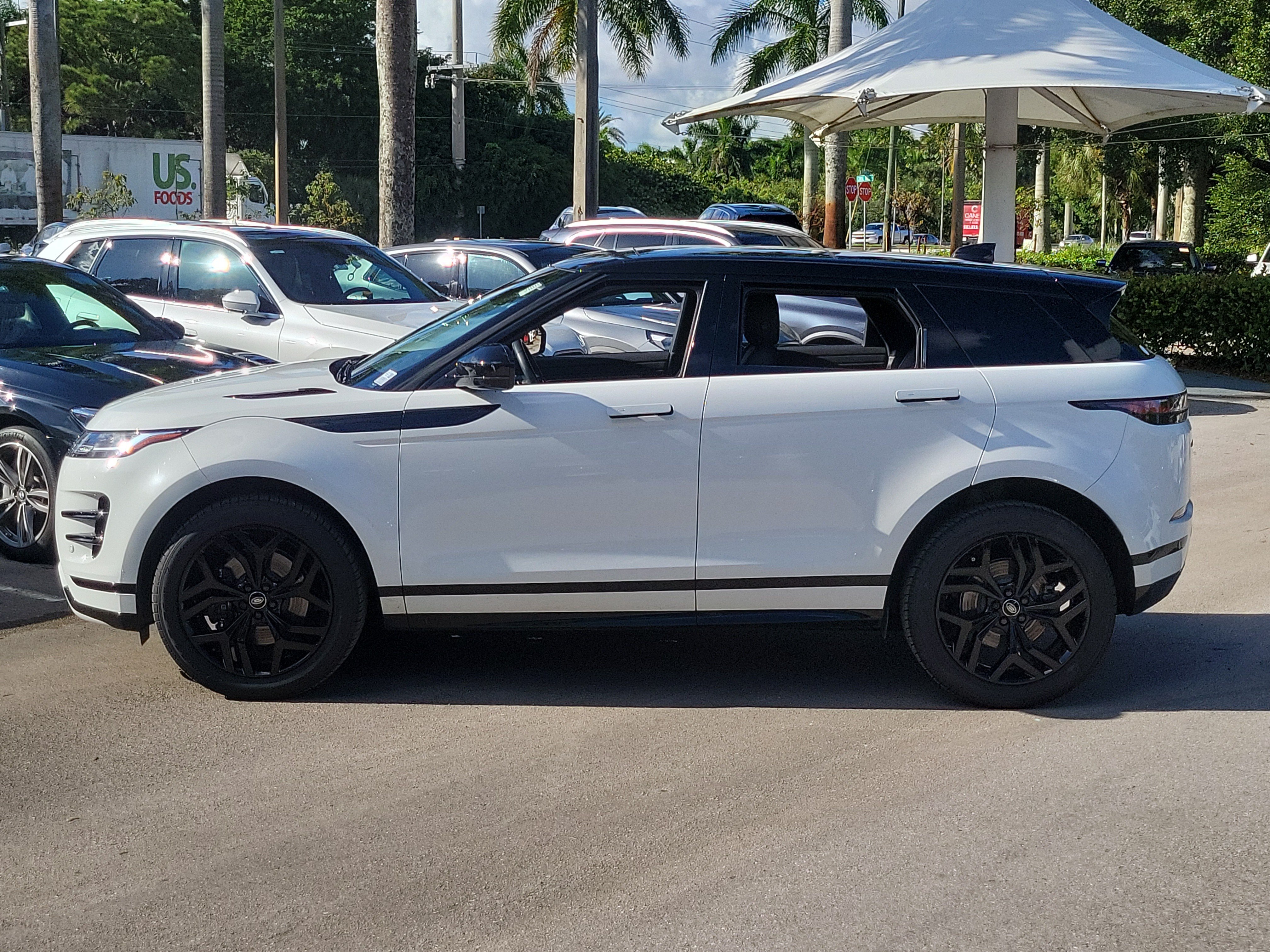 Used 2023 Land Rover Range Rover Evoque R-Dynamic S AWD/4WD image 6