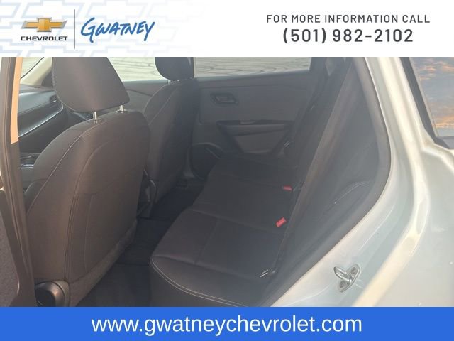 Used 2023 Nissan Rogue S image 29