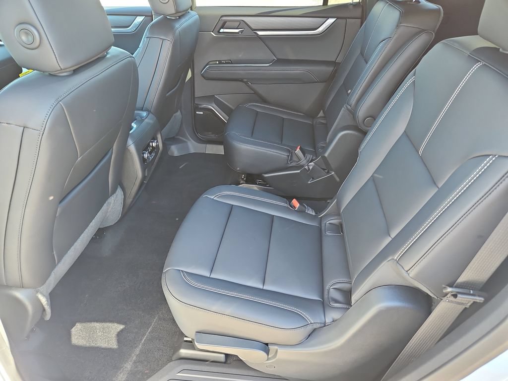New 2026 GMC Acadia Elevation w/ Black Edition FWD image 13