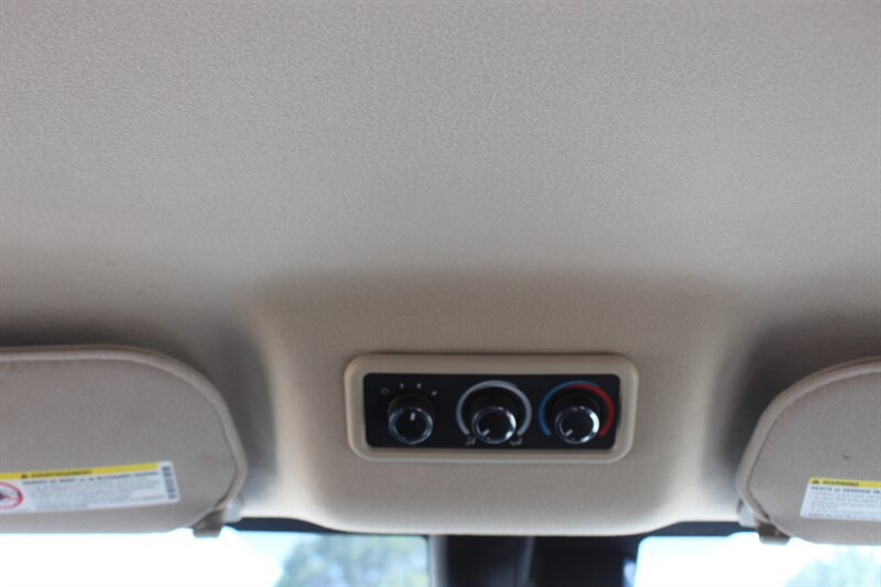 Used 2020 Chevrolet Express 3500 LT w/ LT Preferred Equipment Group RWD image 21