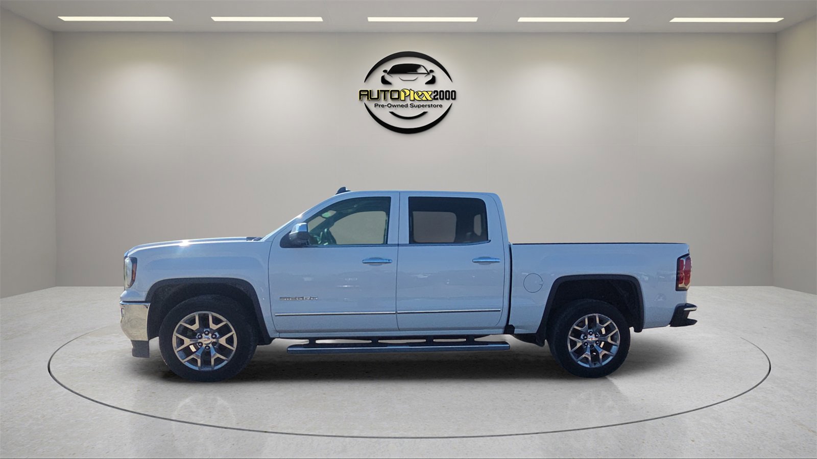 Used 2018 GMC Sierra 1500 SLT w/ SLT Premium Package image 4