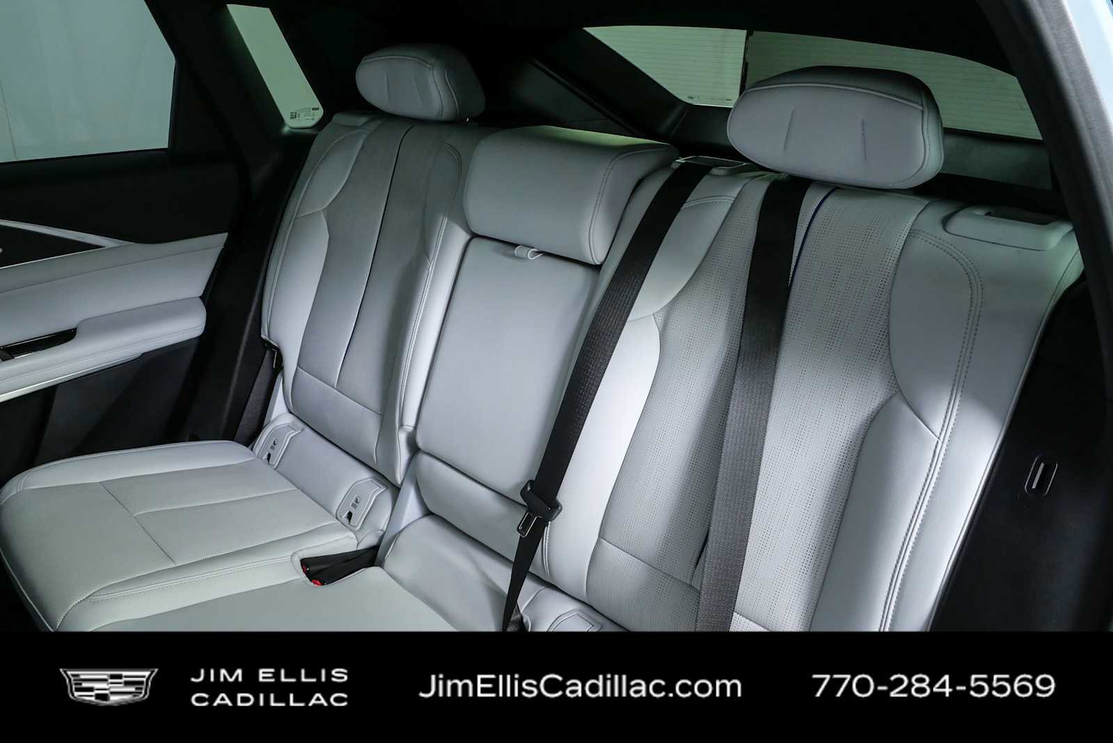 Used 2024 Cadillac Lyriq Sport RWD image 17