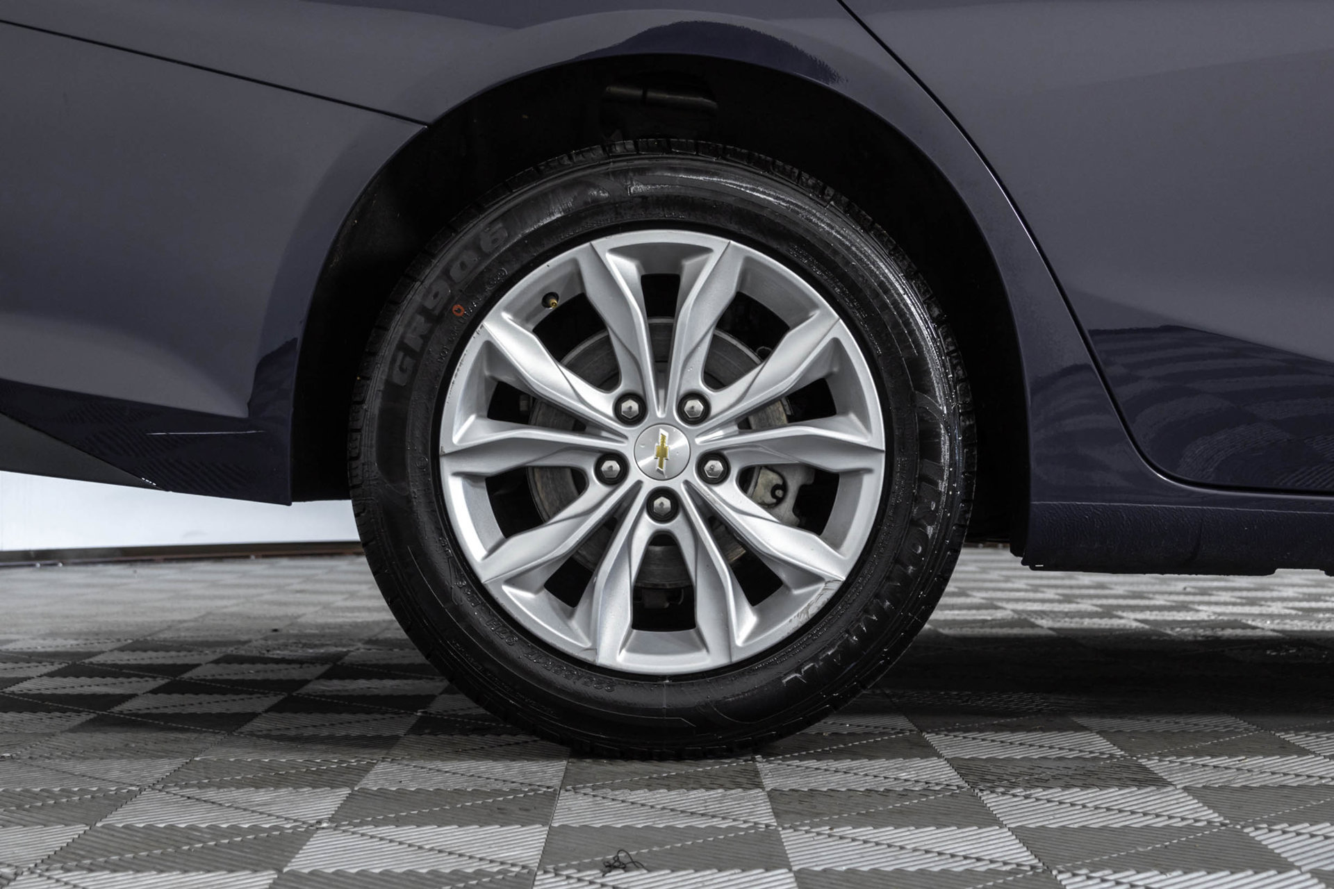 Used 2025 Chevrolet Malibu LT FWD image 43