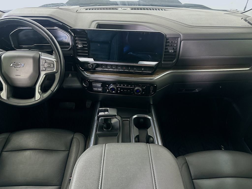 Used 2024 Chevrolet Silverado 1500 LT Trail Boss w/ Convenience Package II image 18