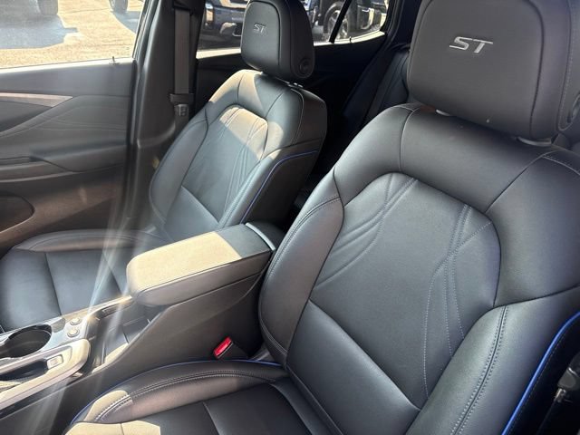 Used 2024 Buick Envista Sport Touring w/ Convenience II Package FWD image 12