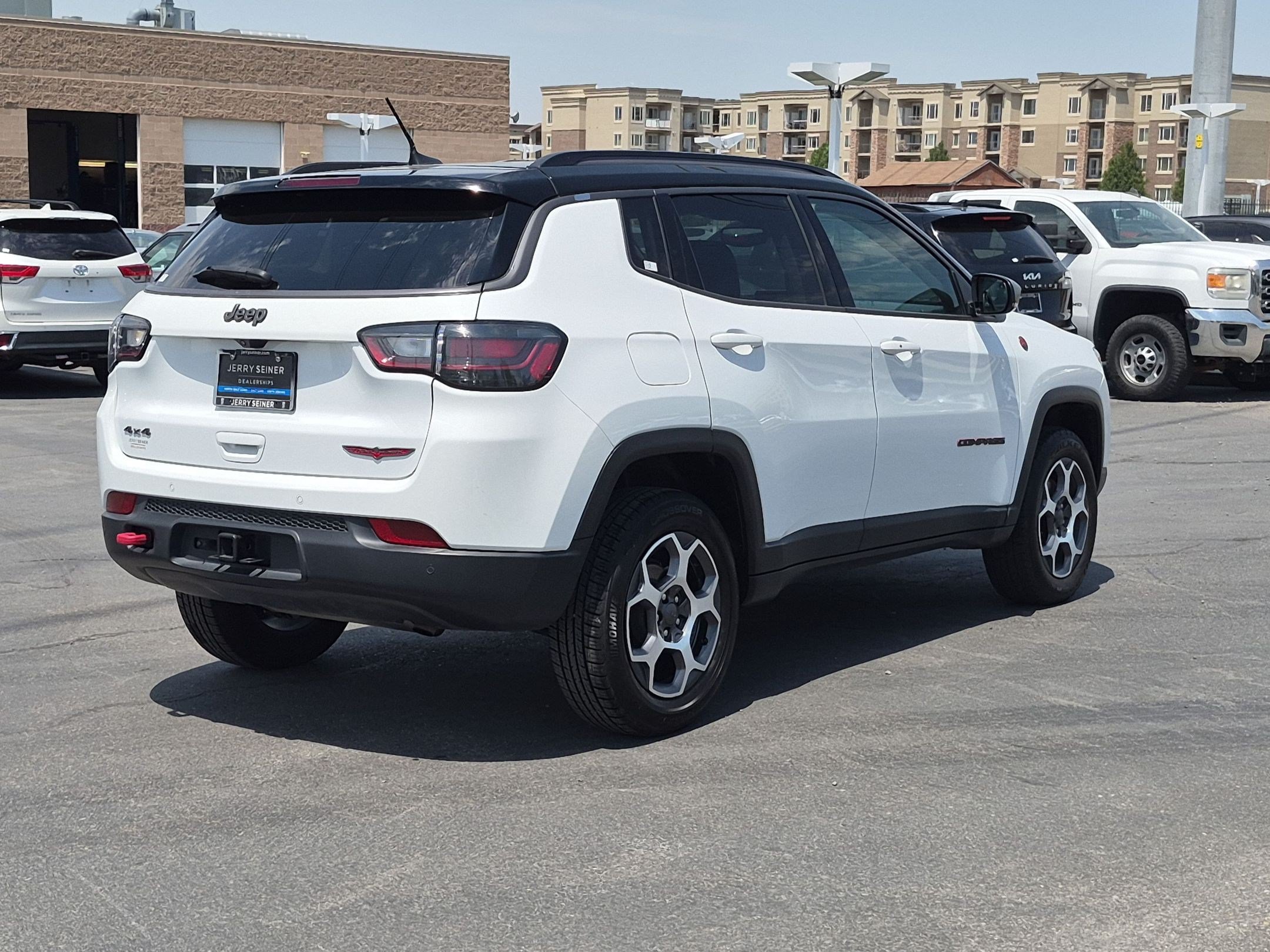 Used 2022 Jeep Compass Trailhawk w/ Trailhawk Elite Group AWD/4WD image 6