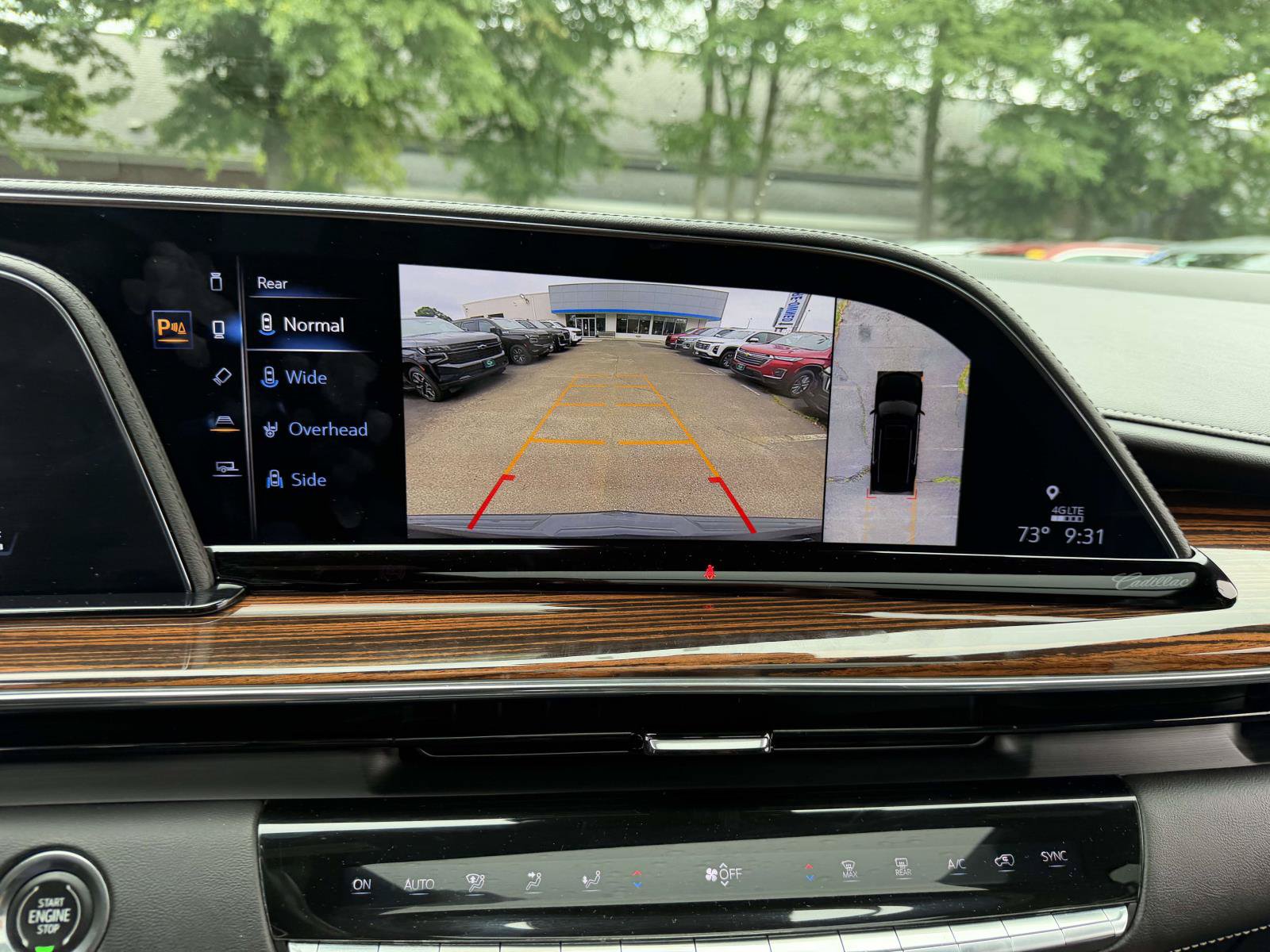 Used 2022 Cadillac Escalade ESV Premium Luxury AWD/4WD image 26