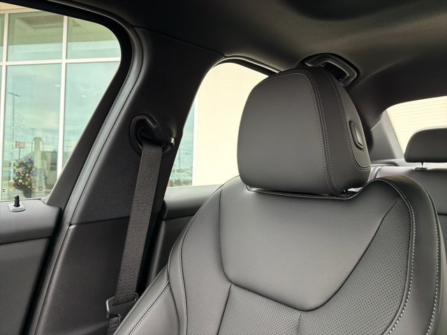 Used 2026 BMW 330i Sedan w/ Convenience Package RWD image 20