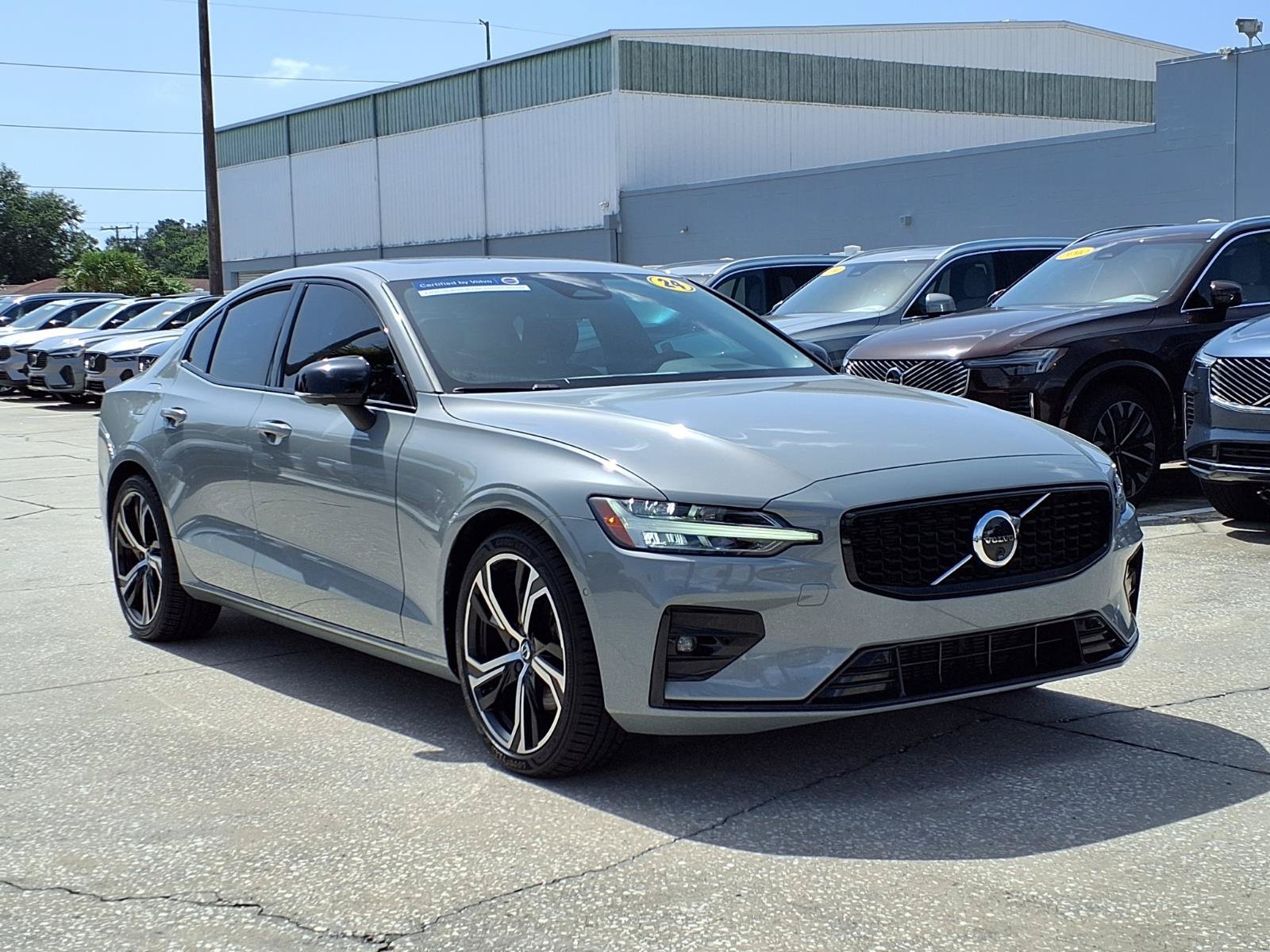 Certified 2024 Volvo S60 B5 Plus AWD/4WD image 9