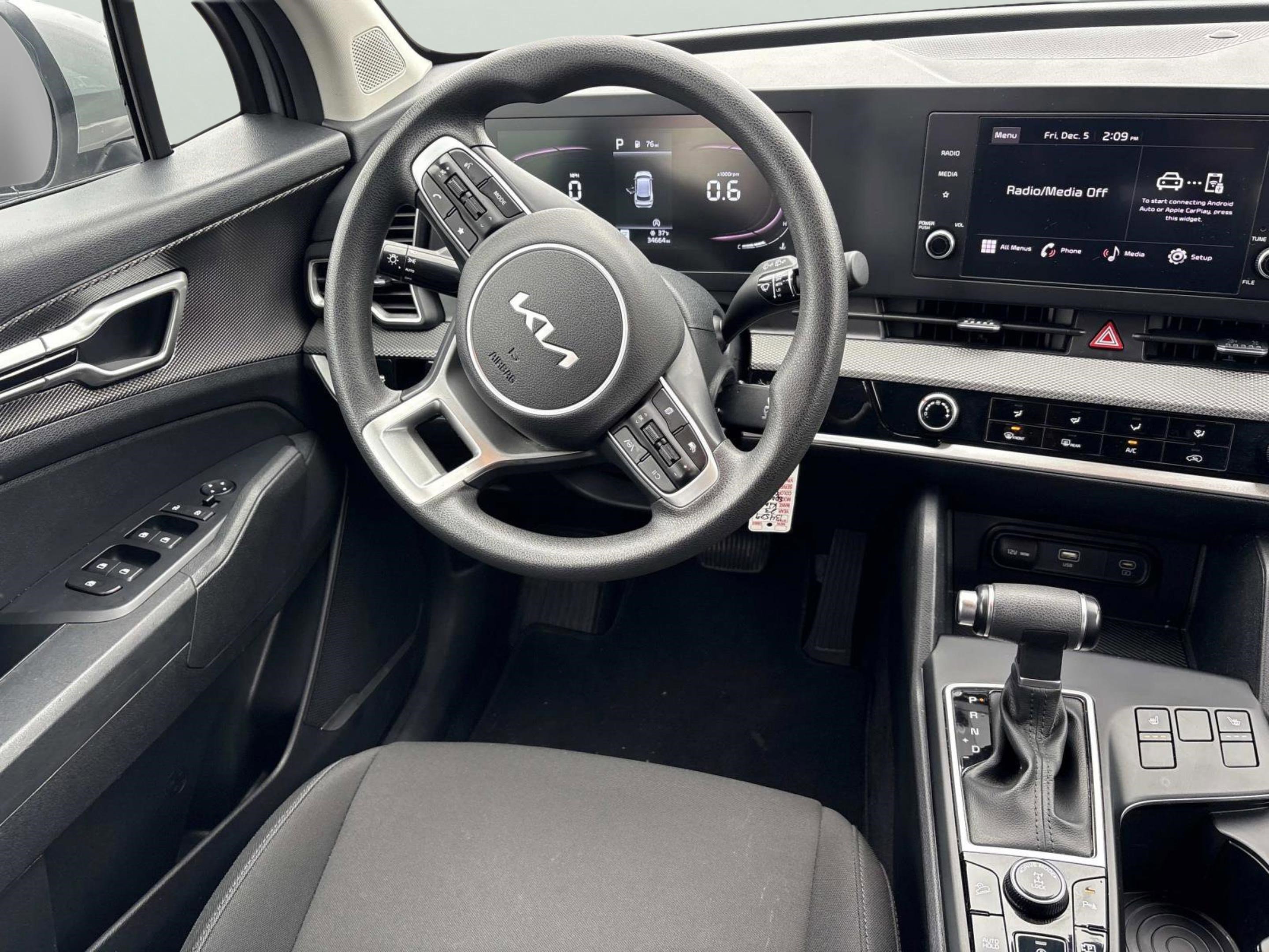 Used 2023 Kia Sportage LX image 14