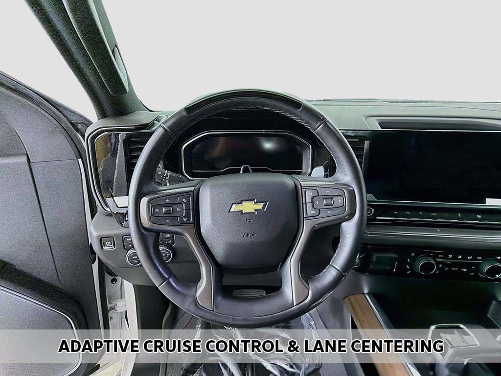 Used 2024 Chevrolet Silverado 1500 High Country w/ Technology Package AWD/4WD image 4