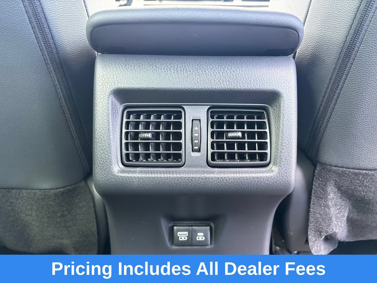 Used 2025 Toyota Camry SE FWD image 19