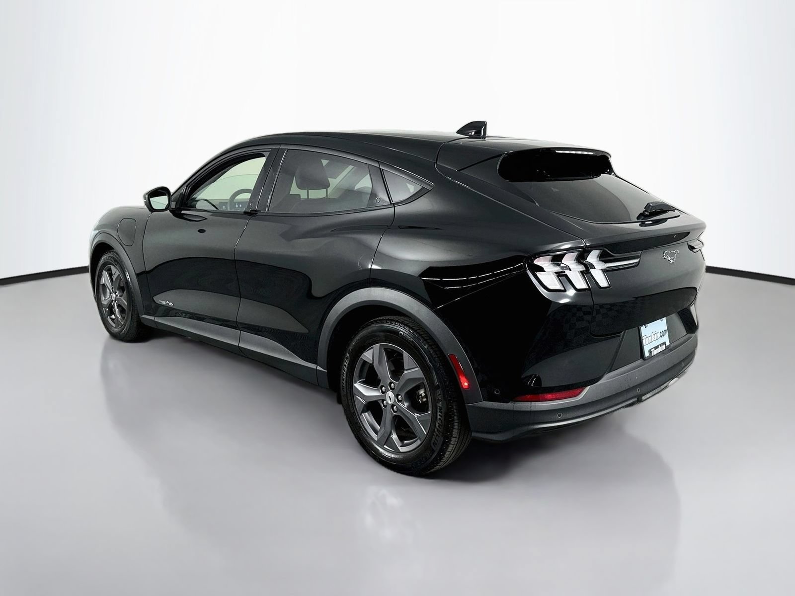 Used 2023 Ford Mustang Mach-E Select AWD/4WD image 5