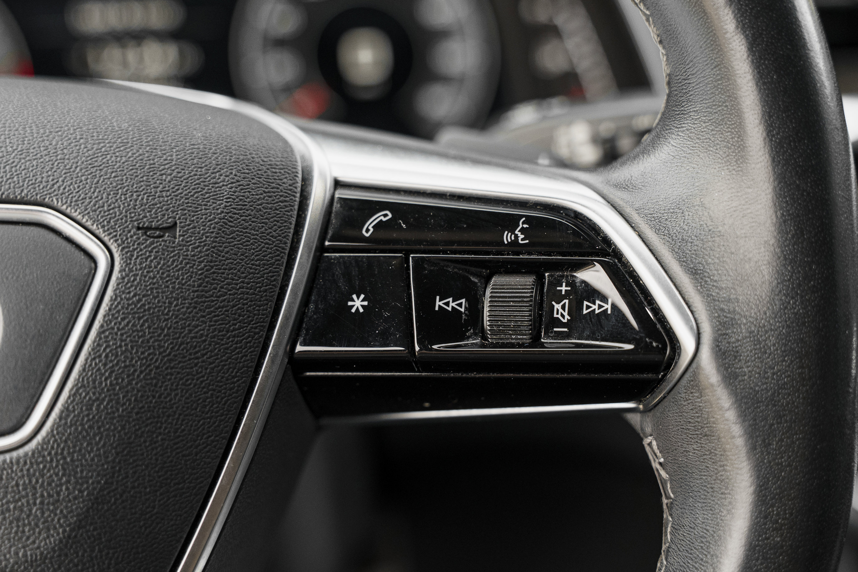 Used 2023 Audi A6 Premium Plus w/ Premium Plus Package image 18