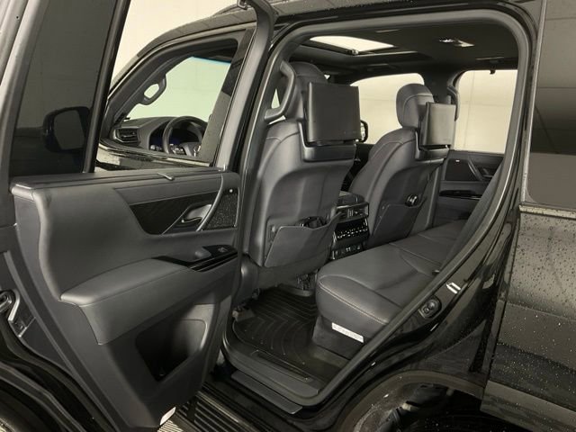 Used 2023 Lexus LX 600 4WD w/ Appearance Package image 34