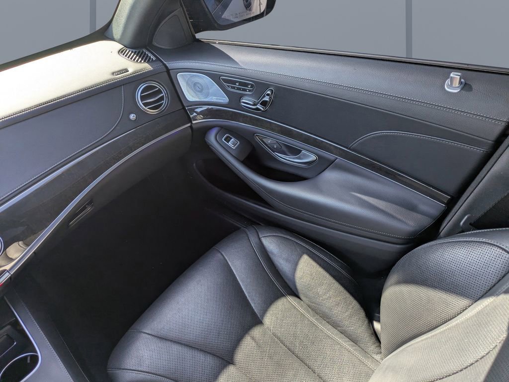 Used 2019 Mercedes-Benz S 450 Sedan image 16