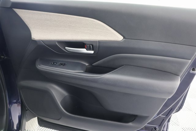 Used 2024 Toyota Grand Highlander Limited image 30