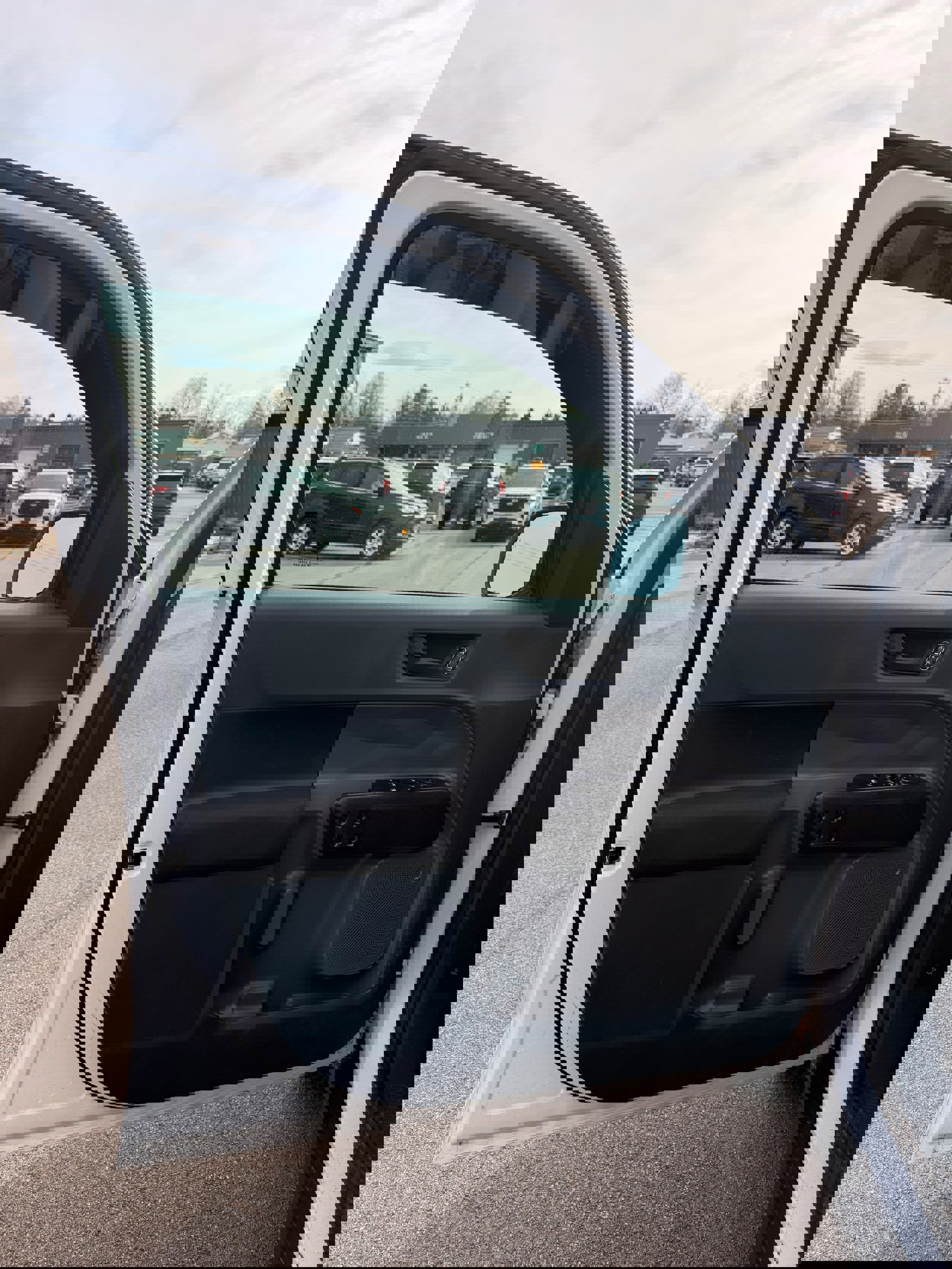 Used 2022 Ford Maverick XL w/ Equipment Group 100A Standard image 9