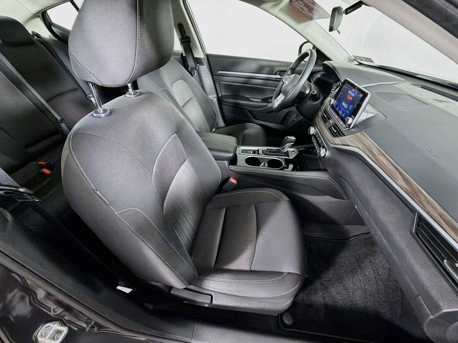 Used 2023 Nissan Altima 2.5 SV AWD/4WD image 29