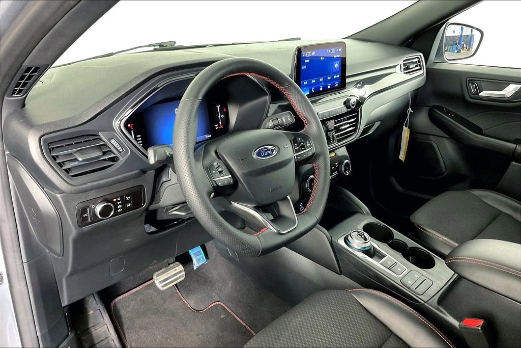 Used 2023 Ford Escape ST-Line image 18