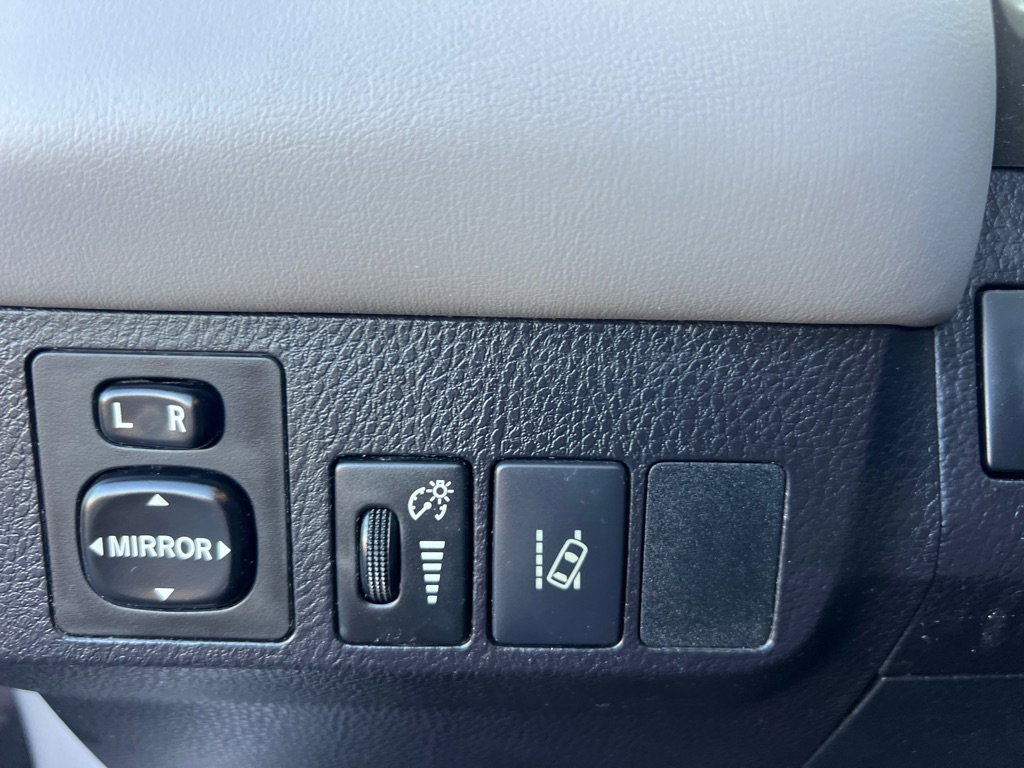 Used 2018 Toyota RAV4 Adventure image 23