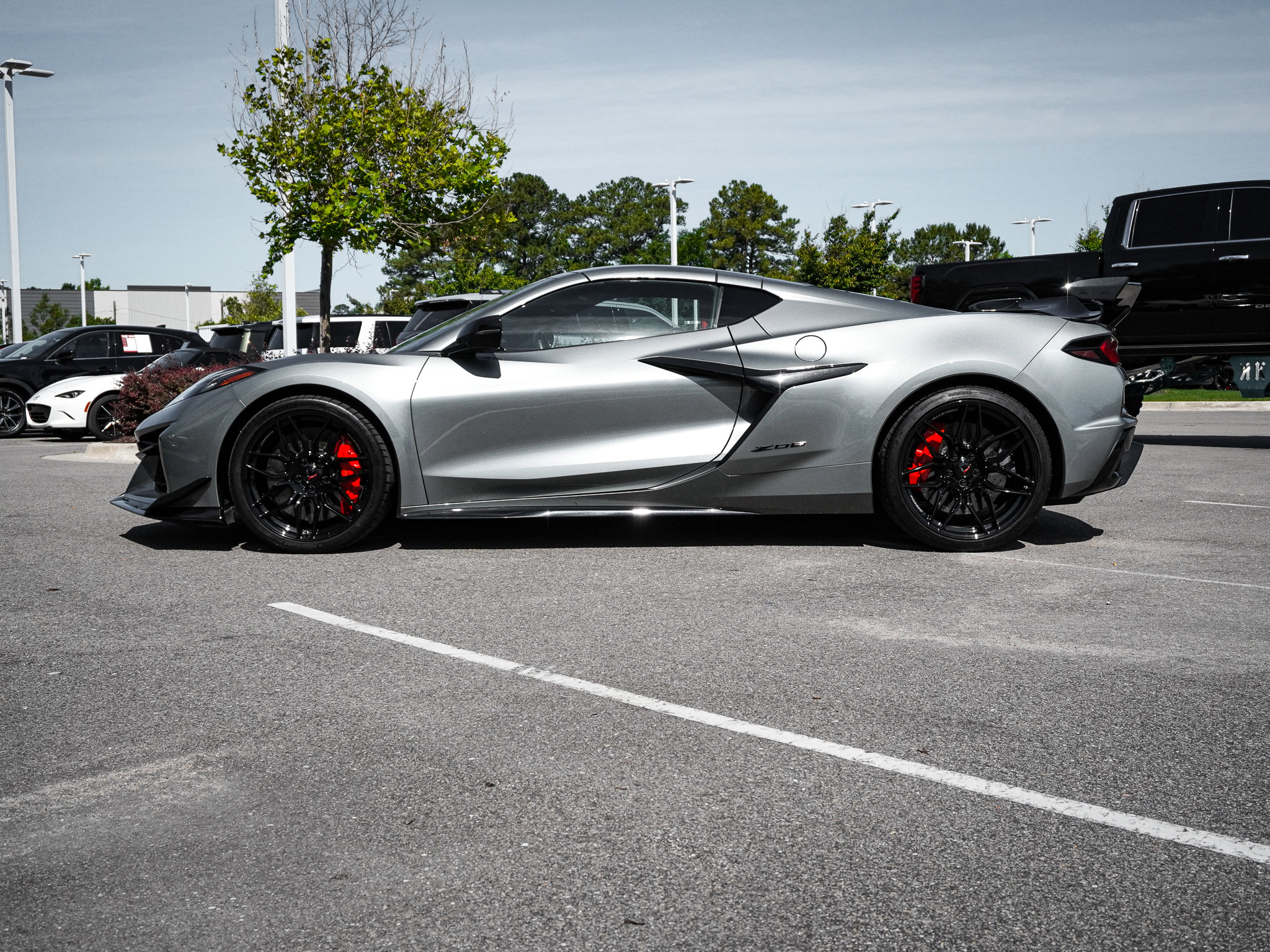 Used 2023 Chevrolet Corvette Z06 w/ Stealth Interior Trim Package RWD image 7