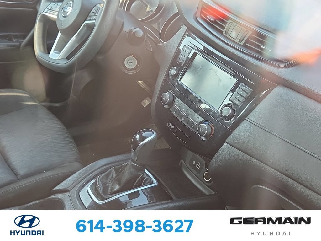 Used 2018 Nissan Rogue S AWD/4WD image 13