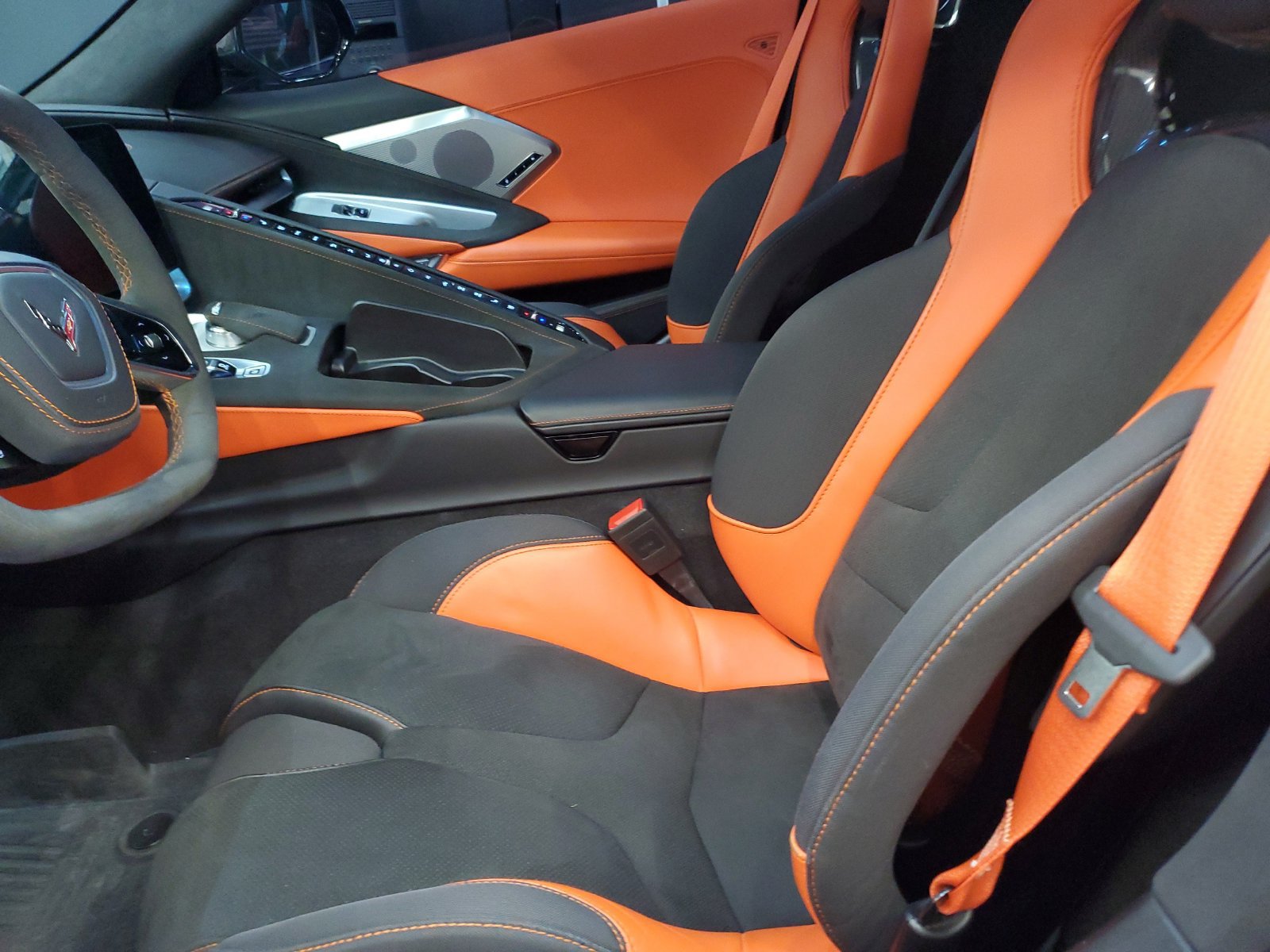 Used 2025 Chevrolet Corvette Stingray Premium Cpe RWD image 14