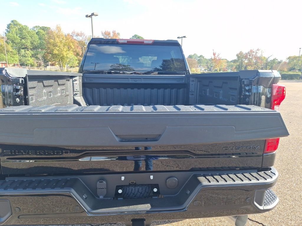 New 2026 Chevrolet Silverado 2500 Custom w/ Custom Value Package image 11