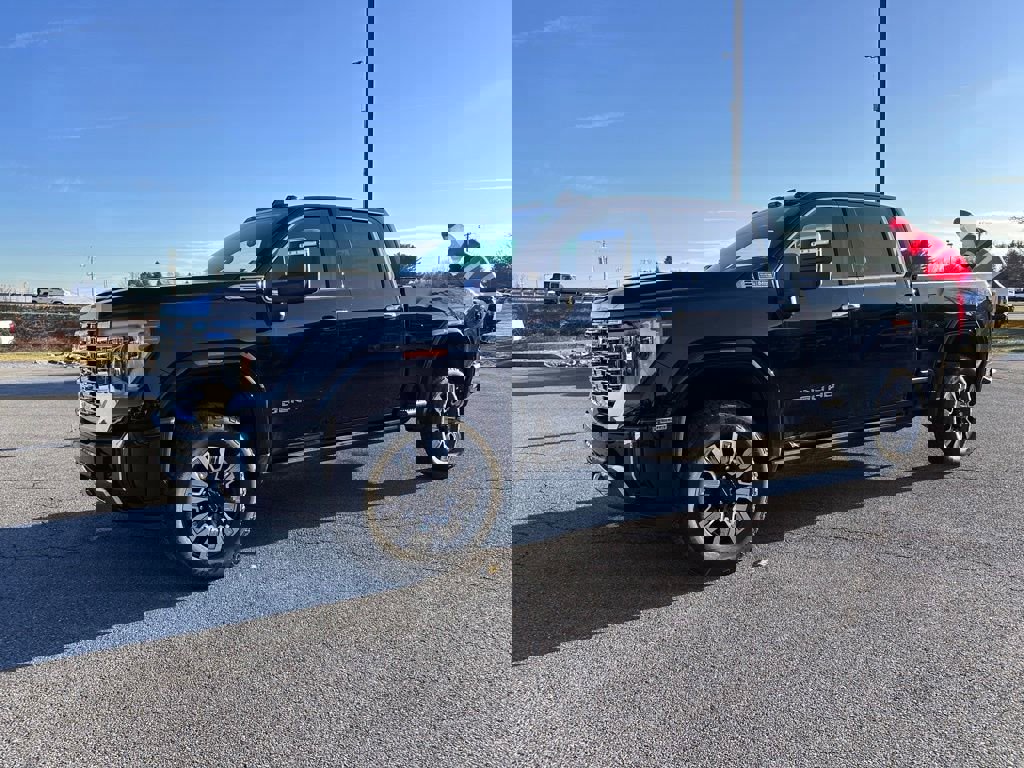 New 2026 GMC Sierra 2500 Denali w/ Denali Reserve Package image 2