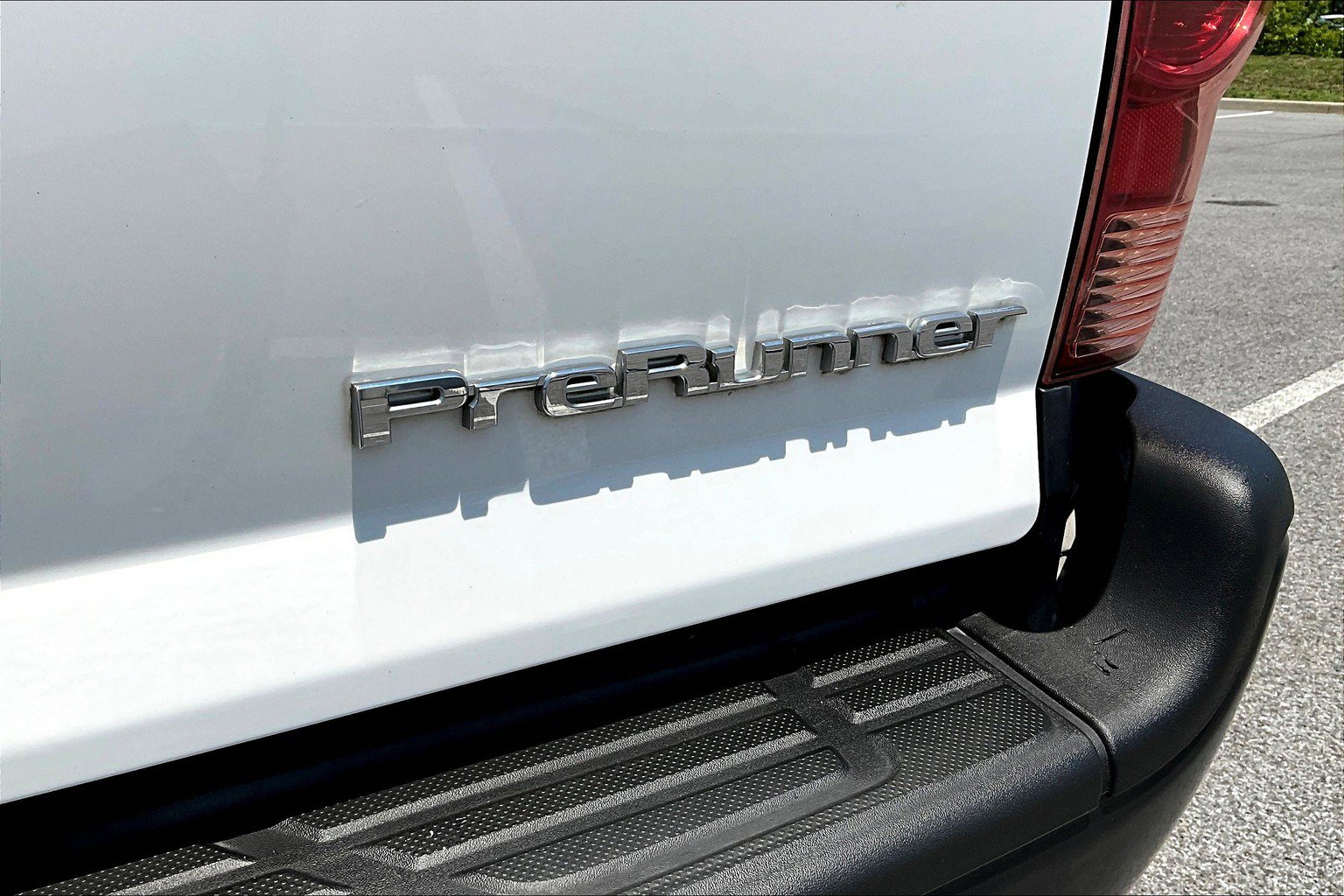 Used 2015 Toyota Tacoma PreRunner w/ Convenience Package RWD image 23