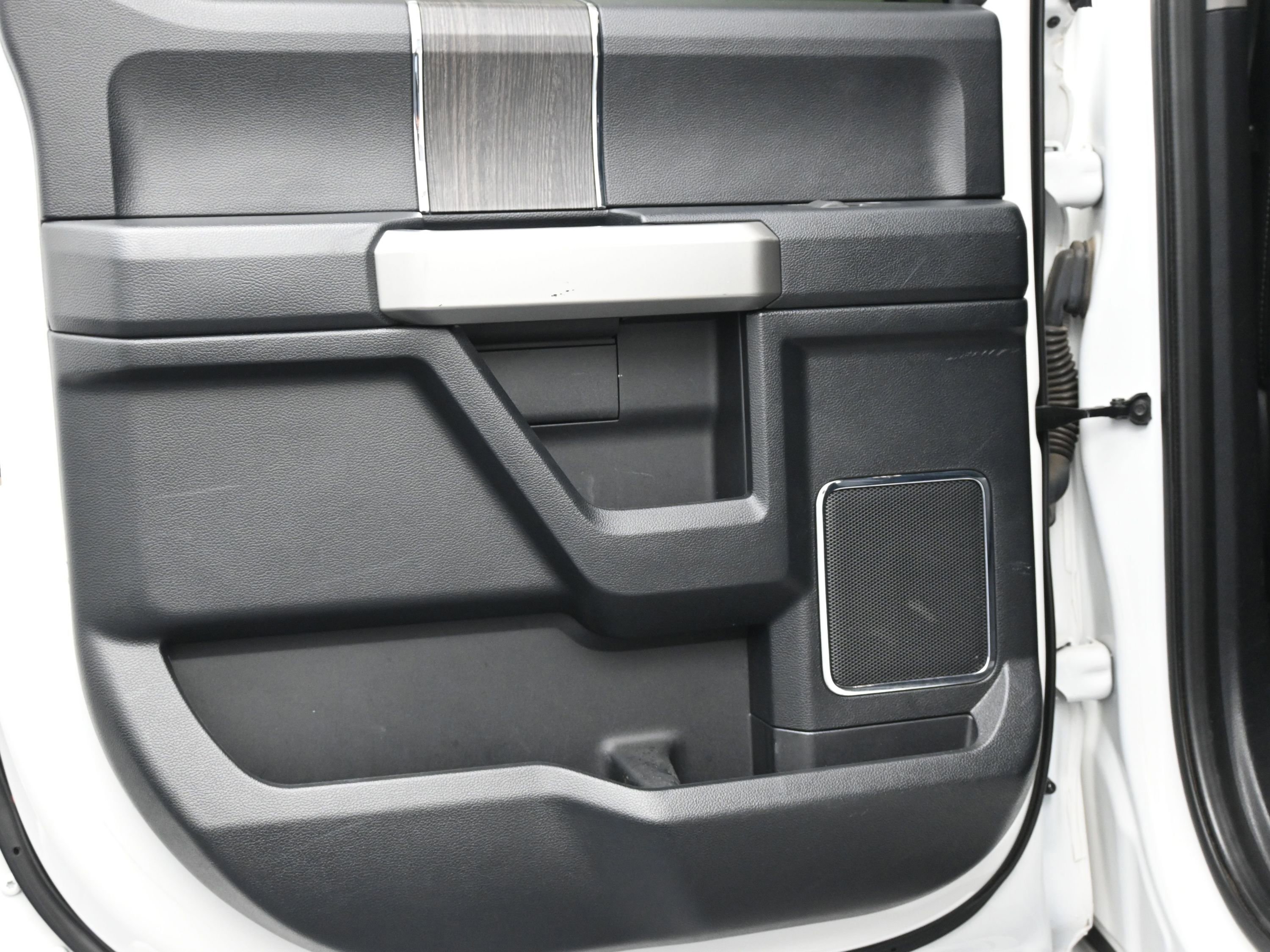 Used 2021 Ford F250 Lariat w/ Lariat Ultimate Package image 13