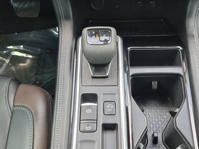 Used 2023 Nissan Pathfinder Platinum w/ Cargo Package FWD image 12