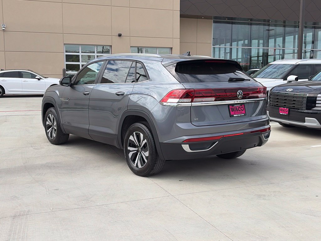 Used 2024 Volkswagen Atlas Cross Sport SE FWD image 9