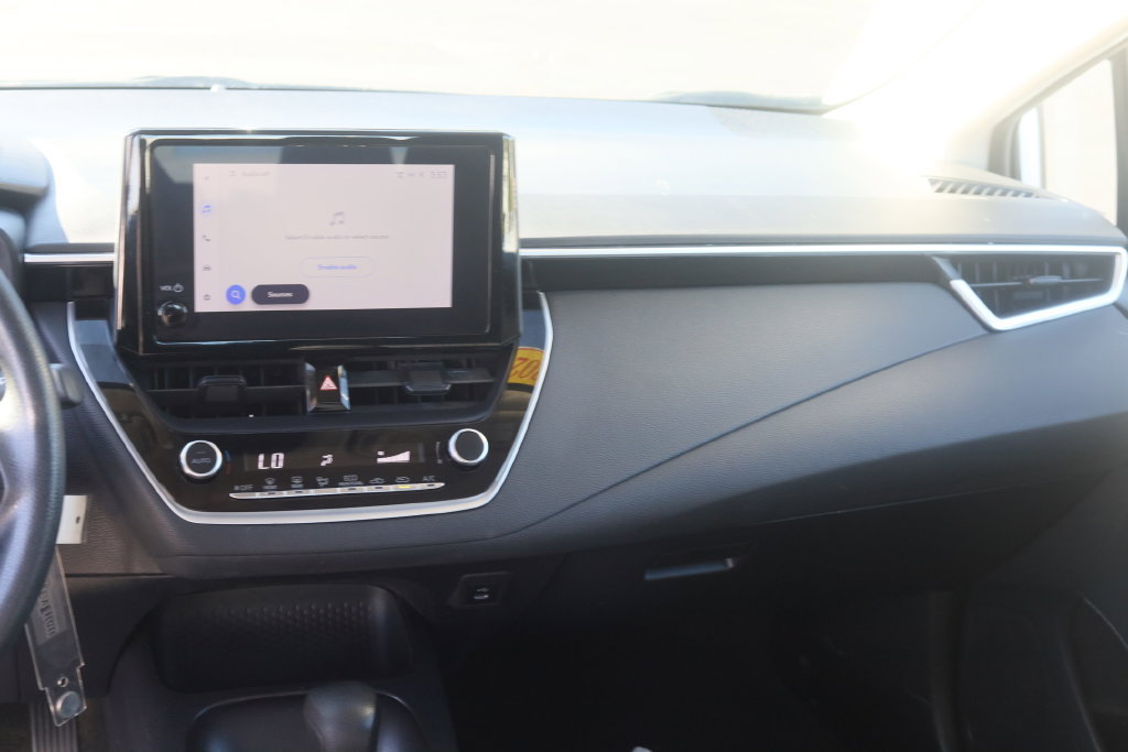 Used 2024 Toyota Corolla LE FWD image 11