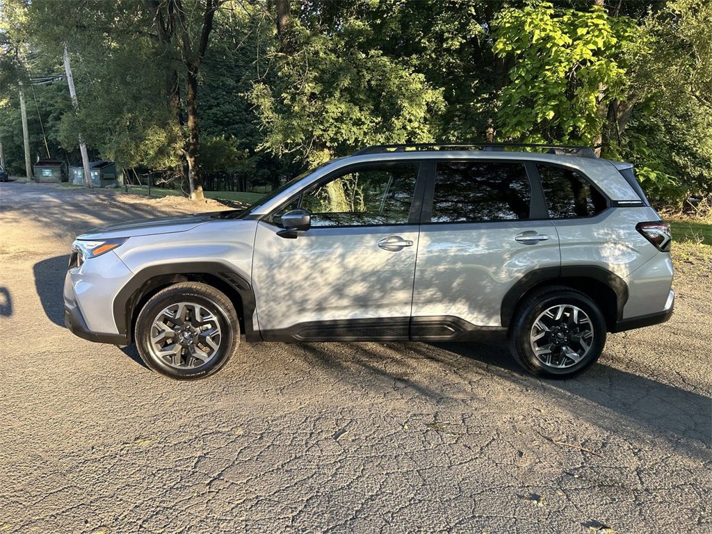 Certified 2025 Subaru Forester Premium image 5