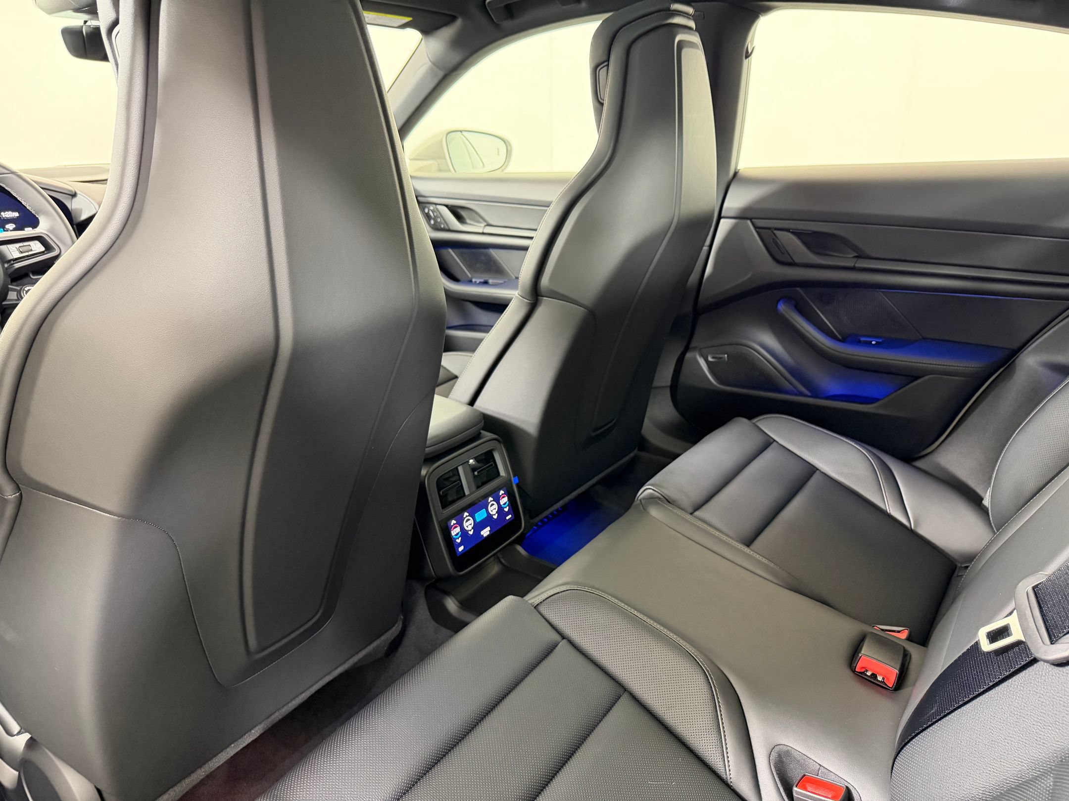 Certified 2026 Porsche Taycan RWD image 23