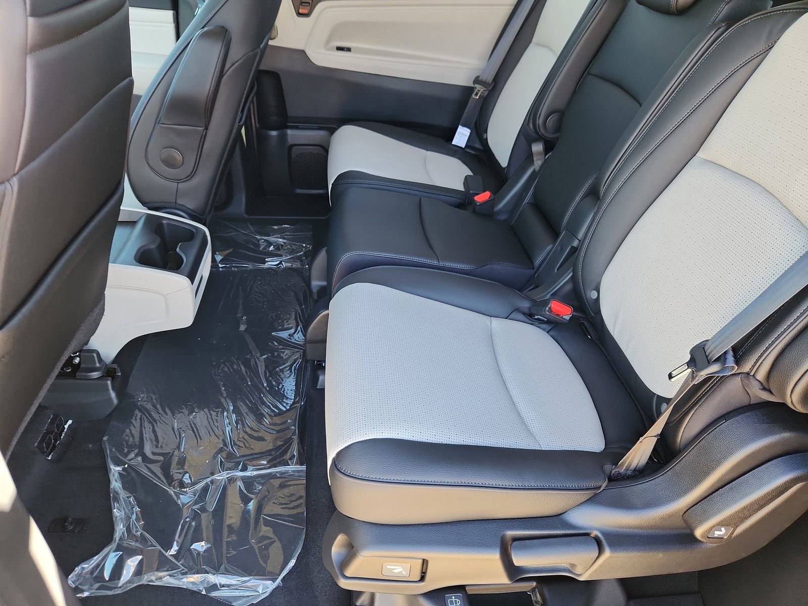 New 2026 Honda Odyssey Elite image 12