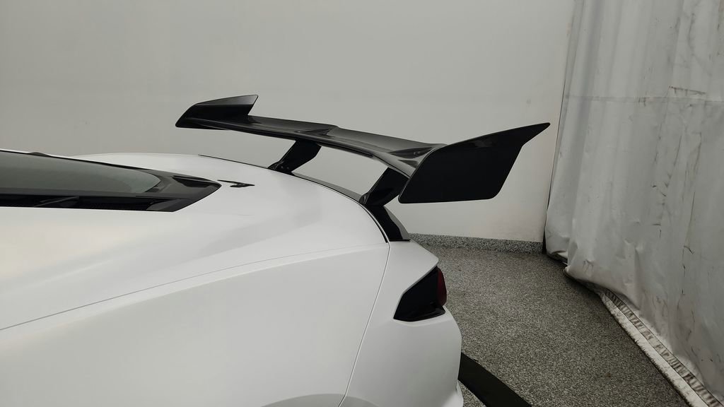 Used 2025 Chevrolet Corvette Z06 w/ Battery Protection Package image 15