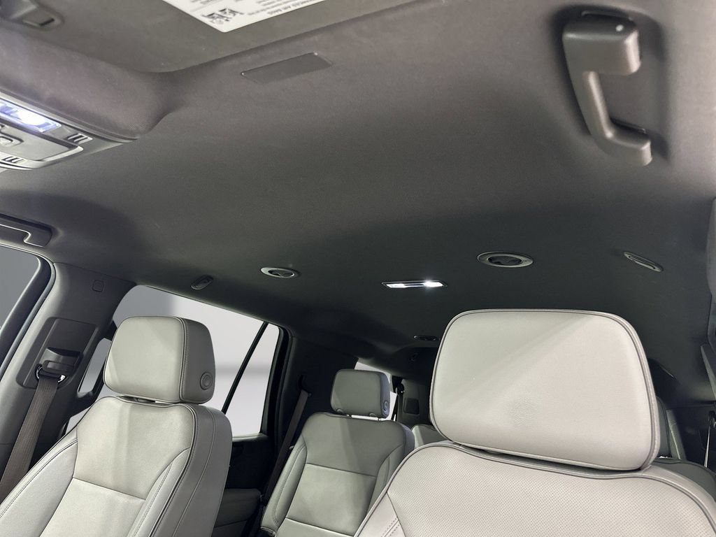 Used 2025 GMC Yukon Elevation AWD/4WD image 17