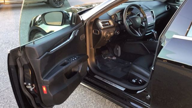 Used 2021 Maserati Ghibli S image 17