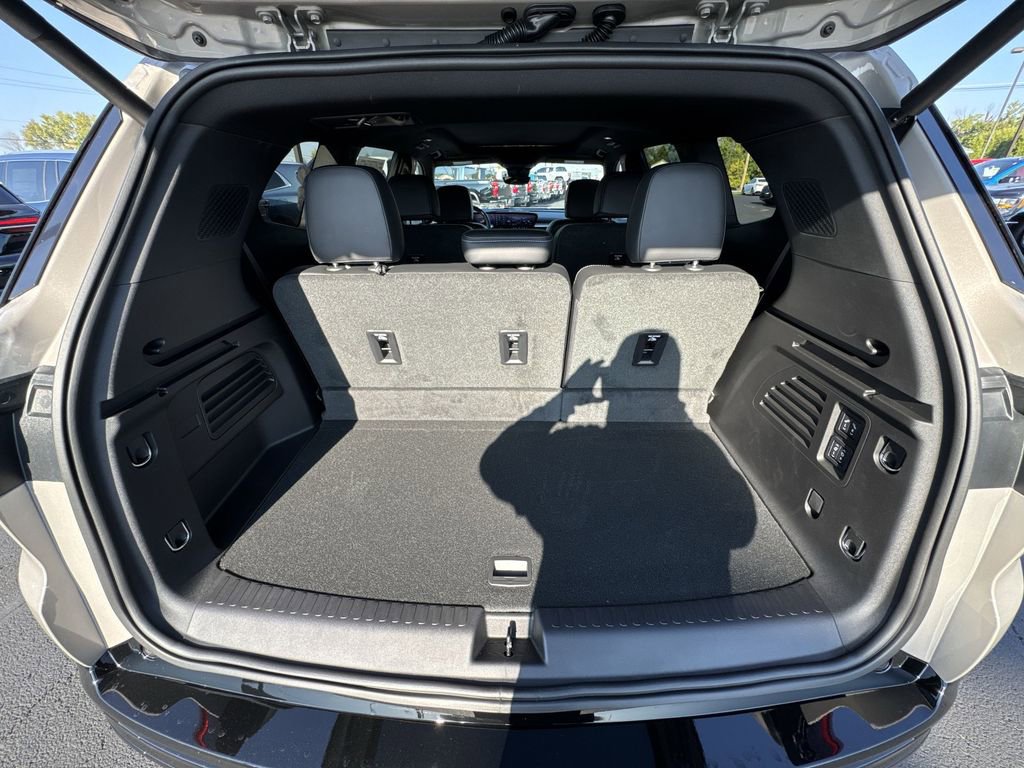 New 2026 Buick Enclave Sport Touring w/ Super Cruise Package image 25