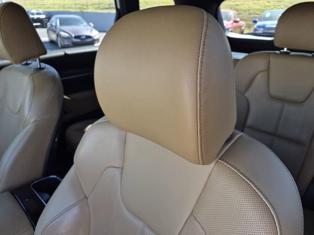 Used 2022 Kia Telluride SX w/ Towing Package image 23