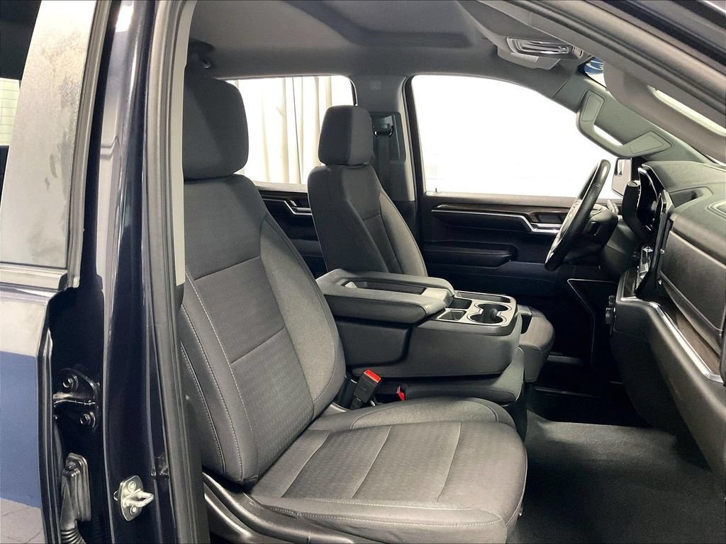 Used 2023 Chevrolet Silverado 1500 LT AWD/4WD image 11