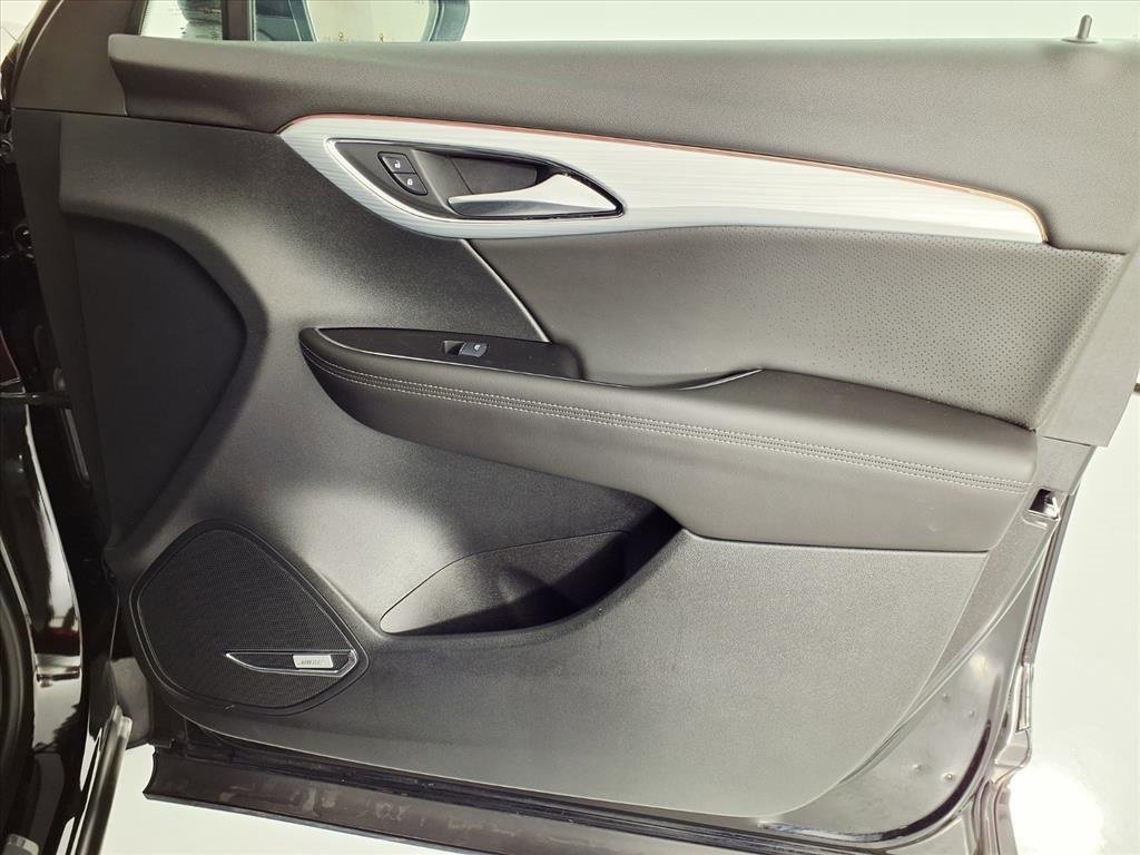 Used 2024 Buick Envision Avenir image 23