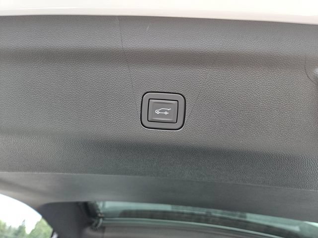 New 2026 GMC Yukon XL Elevation w/ Elevation Premium Package AWD/4WD image 15